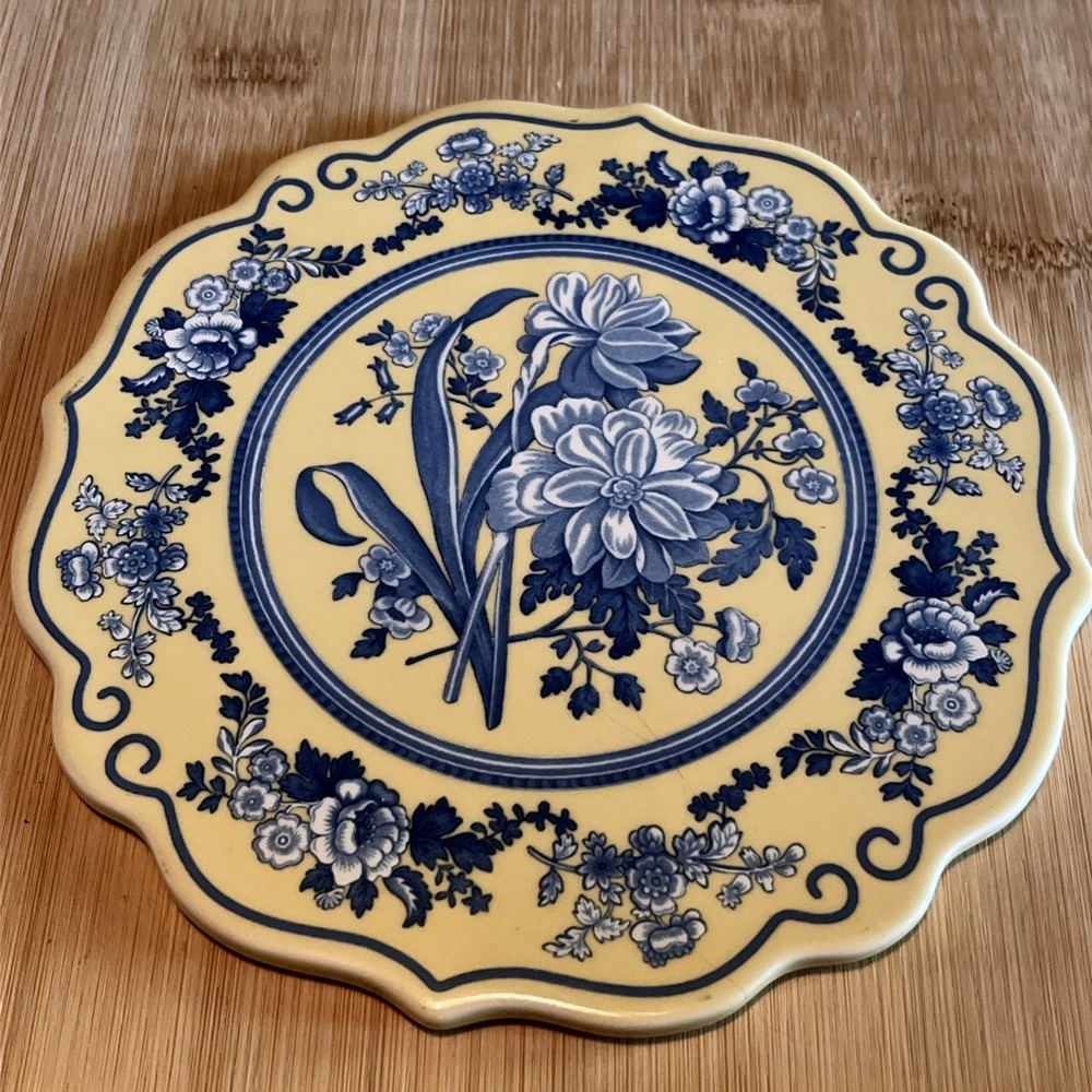 Vintage Spode Blue Room Yellow Hanging Trivet 6 inch